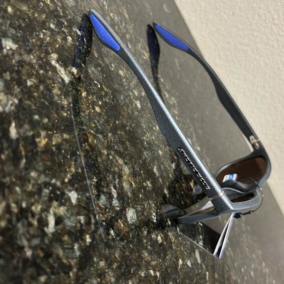 Gray Sunglasses - Picture 4 of 5